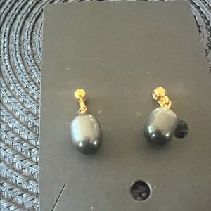 Elegant Gold and Black Drop Earrings